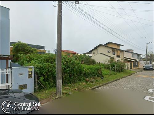 Terreno no Lote 2438 com área de 252,00m², no Lot. Zarling, no Município de São Francisco do Sul/SC