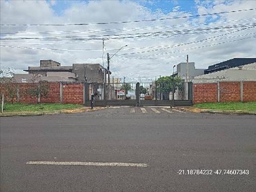 Terreno          -   - 102,90m2