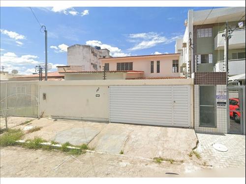 Casa à venda em leilão