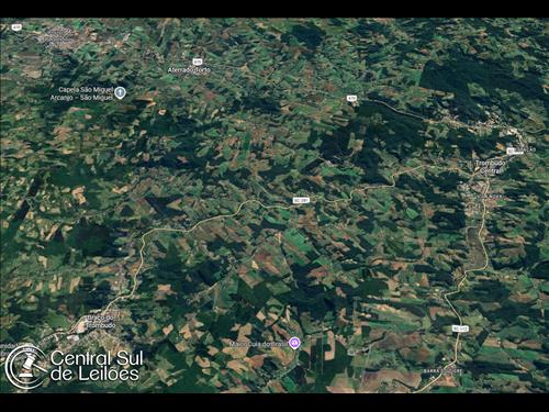 Terreno rural com área de 3.750,00m², Braço do Trombudo, no Município de Trombudo Central/SC