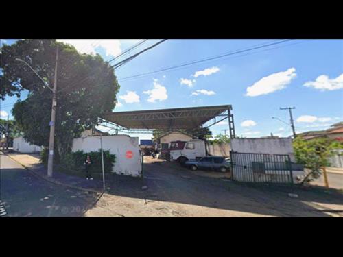 LOTE 132        IMÓVEL COMERCIAL COM ÁREA DE 7.143,49M² NO...
