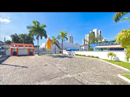 LOTE 051        PRÉDIO COMERCIAL COM 900M² DE ÁREA CONSTRU...