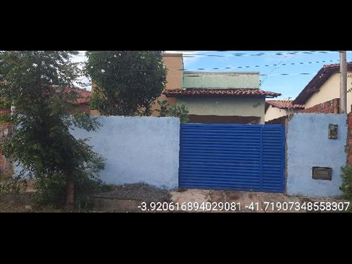 Casa             -   - 65,00m2