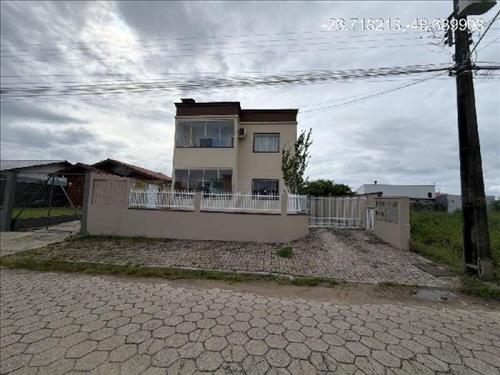 LOTE 400        Apartamento com 62,04M² de Área Privativa...