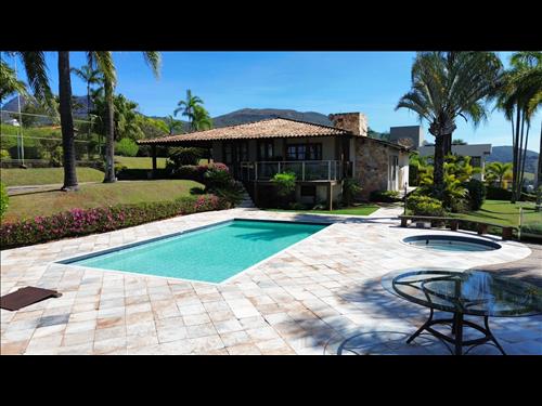 MANSÃO EM ESCARPAS DO LAGO - 3.000m2 DE TERRENO | 04 QUARTOS | QUADRA | PISCINA | ÁREA GOURMET | CA...