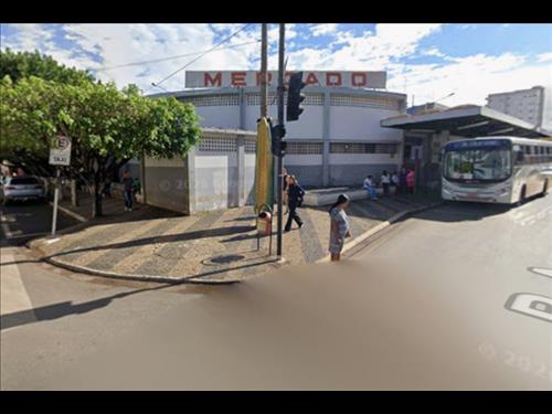 LOTE 002        LOJA COMERCIAL Nº 30 NO MERCADO MUNICIPAL...