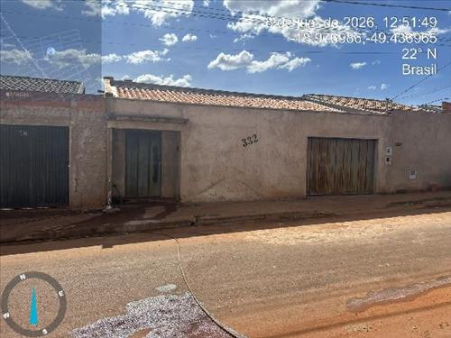 Casa             -   - 98,21m2