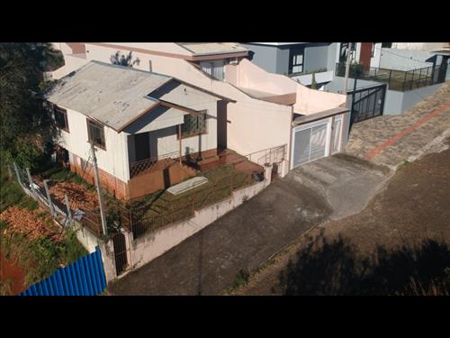 LOTE 001        TERRENO URBANO N° 33, com área de 850,00m²...