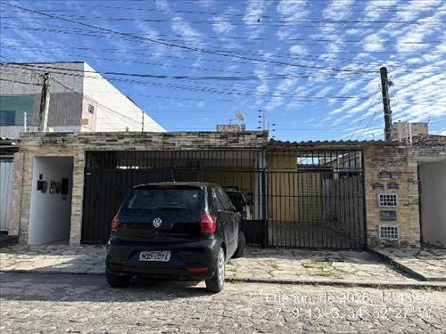 Casa, 46,55 m2 de área total, 46,55 m2 de área pri...