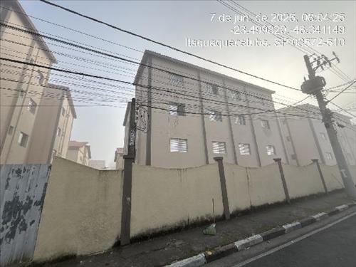 Apartamento, 81,55 m2 de área total, 48,24 m2 de á...