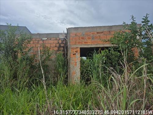 Terreno        - AREA_PRIVATIVA- 0- AREA_TERRENO-