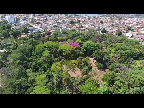 LOTE 001        Imóveis em Sete Lagoas