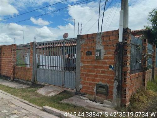 Casa             -   - 69,68m2
