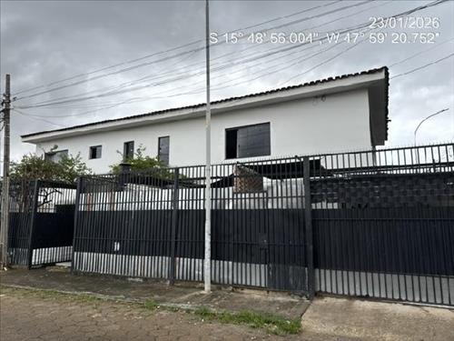 Casa             -   - 228,00m2