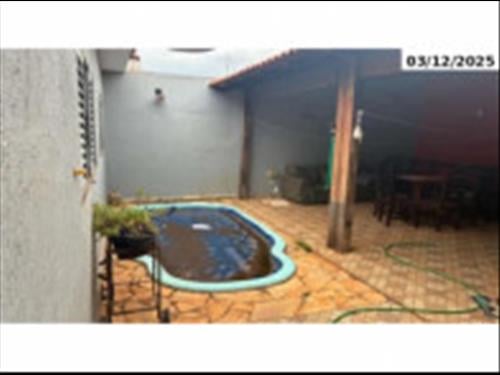 Uberaba/MG - Casa c/ 161,77m² - Terreno c/ 233,70m²
