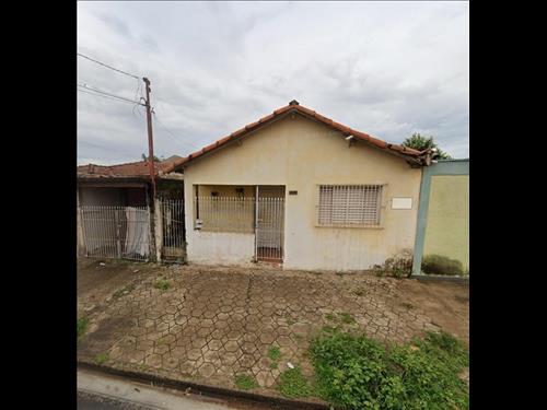 (4,1666%) Casa. A.T. 300m², A.C. 82m². 2 dorm, 1 wc, 1 vaga