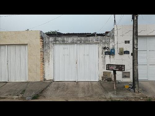 Casa             -   - 74,00m2
