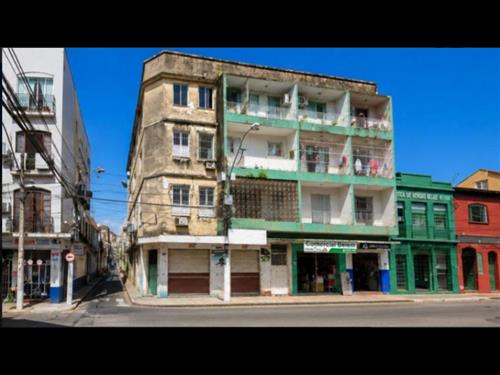 LOTE 760        Apartamento nº 103, localizado no 1º andar...