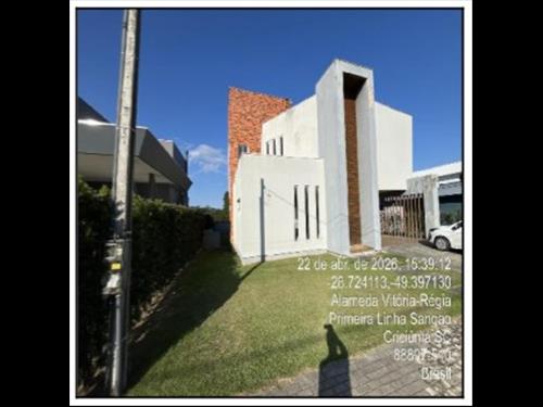 Casa             -   - 264,80m2