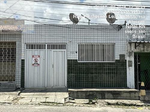 Casa             -   - 90,00m2