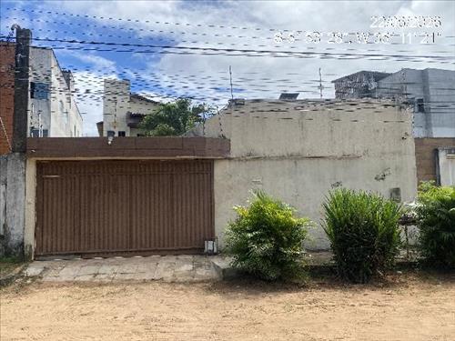Casa             -   - 238,10m2