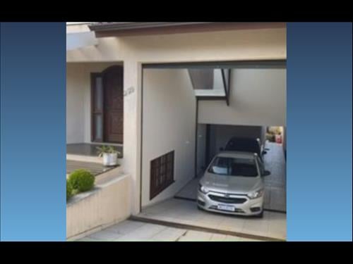 Casa 404 m² Curitiba