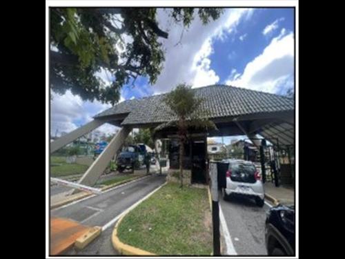 Casa             -   - 661,87m2