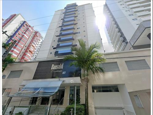 Apartamento à venda em leilão