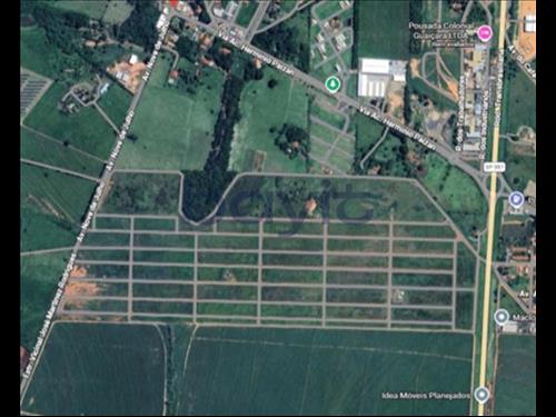 Terreno - 242,00 m²
