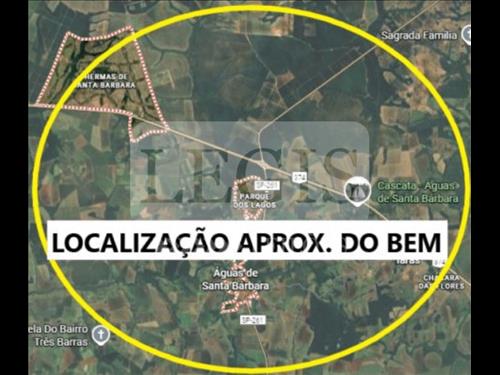 Imóvel urbano com A.T 990,60m²