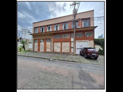 Comercial        -   - 852,00m2