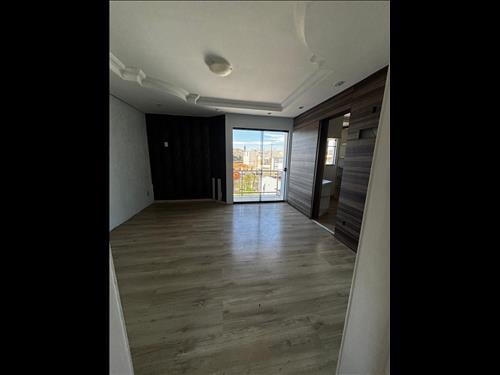 Casa de Alto Padrão com 500 m² de Terreno e 238,43 m² Averbados  Bairro dos Estados  Guarapuava/PR