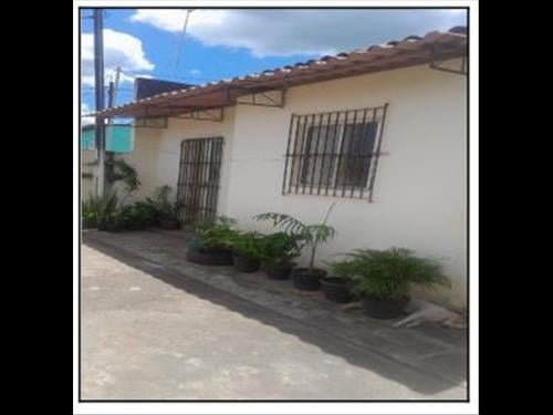 Casa             -   - 45,00m2