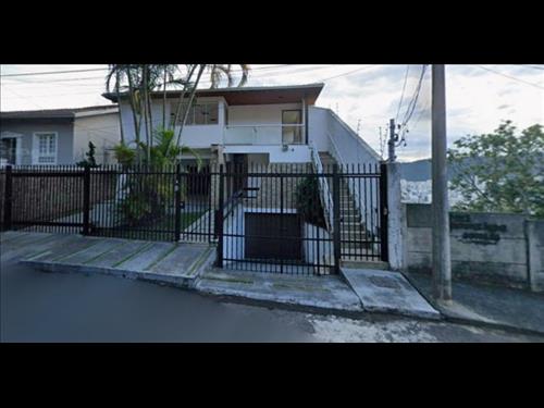 LOTE 001        CASA RESIDENCIAL BAIRRO CIDADE JARDIM - JU...