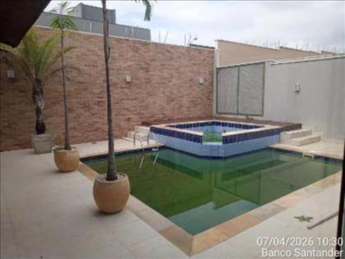 Lote 11 - São José dos Campos - SP - Res. Jaguary - Casa em Condomínio