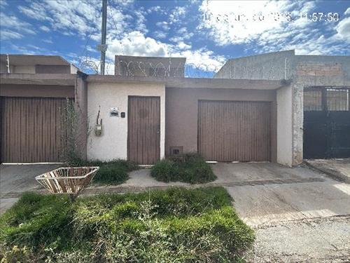 Casa             -   - 82,50m2