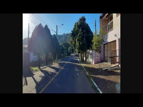 NOVO HAMBURGO/RS - Imóvel misto (comercial/residencial), situado na Rua Guaíba, ...