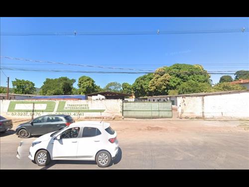 LOTE 004        TERRENO COM 1.437,48M² E BENFEITORIAS NO C...