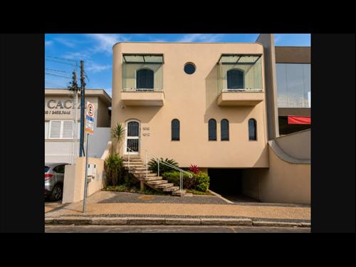 AMERICANA/SP - Imóvel misto (comercial/residencial), situado na Rua Sete de Sete...