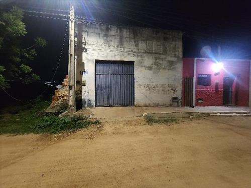 Casa             -   - 65,00m2