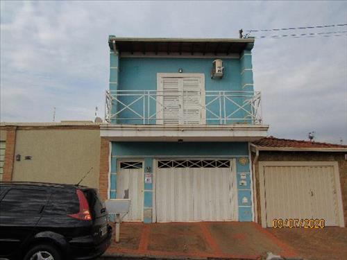 Casa             -   - 221,30m2