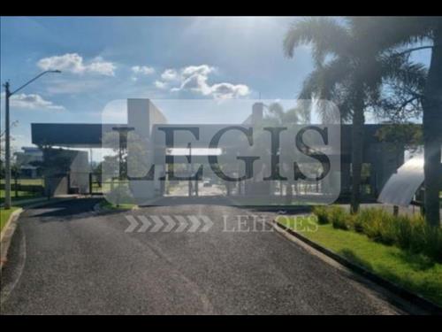 Terreno com A.T 259,01m²