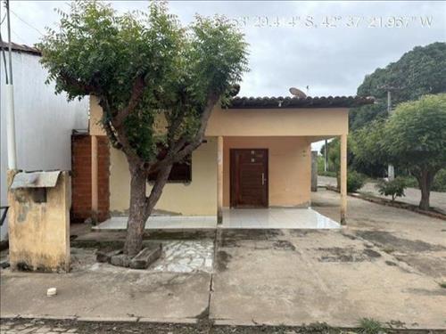 LOTE 178        Casa  - AREA PRIVATIVA (M²)- 73,14 BAIRRO-...