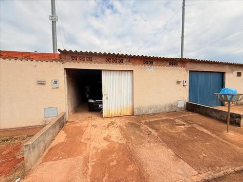 Casa             -   - 122,48m2