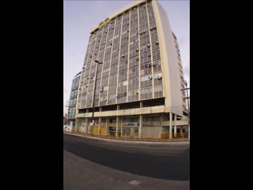 LOTE 001        SALA COMERCIAL - EDIFÍCIO OVIEDO TEIXEIRA...