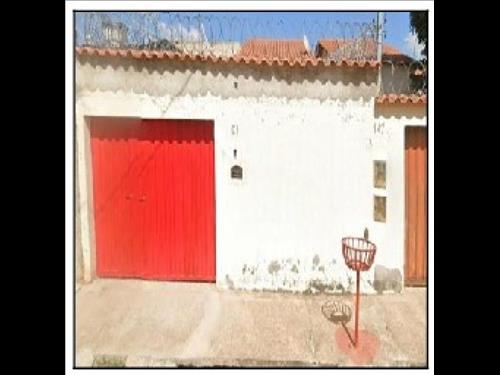 LOTE 124        CASA - ESMERALDAS/MG