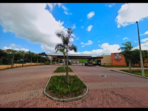 LOTE 006        UM TERRENO URBANO NO CONDOMÍNIO ESTRELA AL...