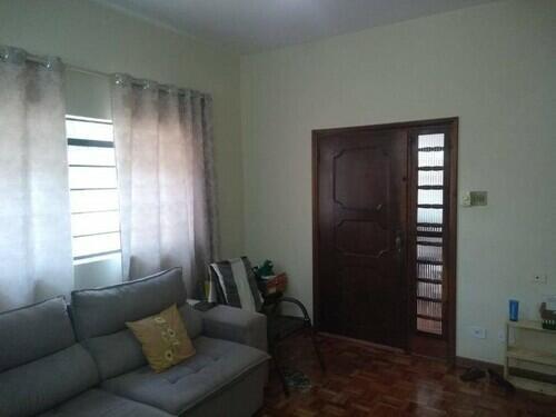 Casa em Presidente Prudente, SP - 242 m² de área terreno e 153.7 m² de área construída.