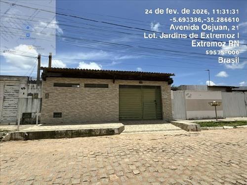 Casa - Área priv.- 68,05 m²Com 2 qt