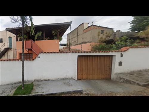 Casa c/ Aprox. 330 m², 03 Qtos, Terraço e 04 Vagas | B. Salgado Filho, Belo Horizonte/MG